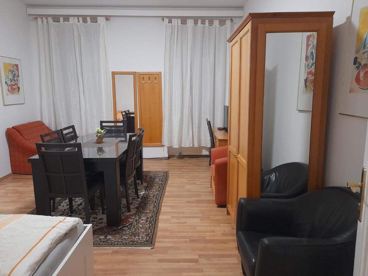 Ferienwohnung Schloessel 26/18 Wien Ngoại thất bức ảnh